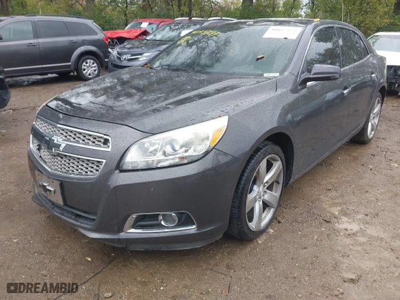 2013 Chevrolet Malibu LTZ with VIN 1G11H5SA1DF286288, listed as a IAAI auction lot 40457277 with 216,703 mi miles. Bid and sale history available at carsss.com. Image 17.
