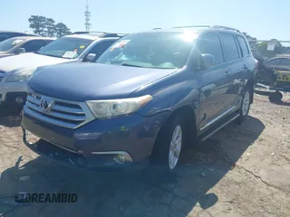 2013 Toyota Highlander with VIN 5TDZA3EH7DS044603, listed as a IAAI auction lot 42019794 with 220,483 mi miles and . Bid and sale history available at DreamBid. Image 17.