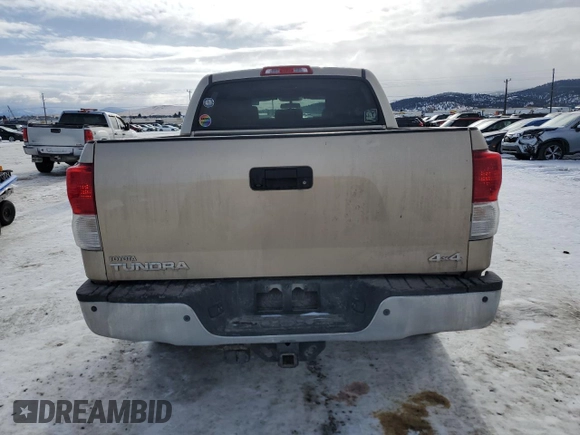 2010 Toyota Tundra z VIN 5TFDY5F10AX121045, wystawiony jako Copart lot #89210955 z przebiegiem 84 063 mil mil oraz Czysty tytuł • Clean title. Historia ofert i sprzedaży dostępna na DreamBid. Obrazek 6.