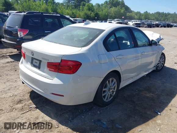 2016 BMW 3 Series 320i xDrive с VIN WBA8E5G59GNT94515, выставлен на аукционе IAAI как лот 42548876 с пробегом 72 804 миль миль и . История ставок и продаж доступна на DreamBid. Изображение 4.