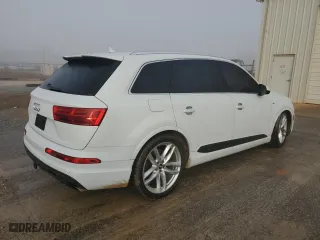 2017 Audi Q7 Prestige with VIN WA1WAAF75HD045256, listed as a Copart auction lot 40240044 with 127,737 mi miles. Bid and sale history available at carsss.com. Image 3.