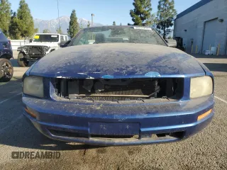 2007 Ford Mustang Deluxe with VIN 1ZVHT84N275199884, listed as a Copart auction lot 46511415 with 180,924 mi miles and Clean Title. Bid and sale history available at carsss.com. Image 5.