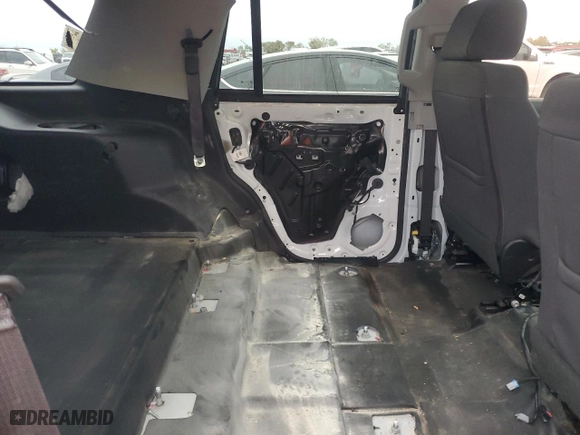 2019 Chevrolet Tahoe Commercial with VIN 1GNLCDEC3KR283773, listed as a Copart auction lot 84046744 with 77,225 mi miles and Clean Title. Bid and sale history available at carsss.com. Image 11.