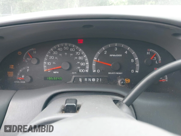 1999 Ford Expedition XLT z VIN 1FMPU18L6XLC34252, wystawiony jako IAAI lot #42314912 z przebiegiem 195 324 mil mil oraz . Historia ofert i sprzedaży dostępna na DreamBid. Obrazek 7.