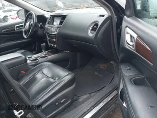 2013 Nissan Pathfinder SV with VIN 5N1AR2MM1DC617748, listed as a IAAI auction lot 41593304 with 175,100 mi miles. Bid and sale history available at carsss.com. Image 5.