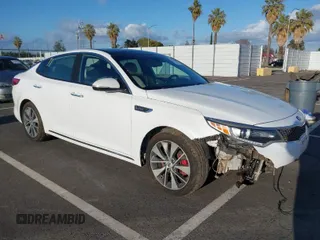 2016 Kia Optima SXL Turbo with VIN 5XXGV4L20GG023095, listed as a IAAI auction lot 41580598 with 155,002 mi miles. Bid and sale history available at carsss.com. Image 1.