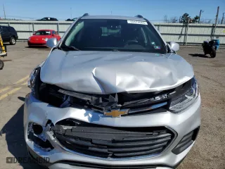 2019 Chevrolet Trax LT with VIN 3GNCJLSB7KL149450, listed as a Copart auction lot 49474665 with 88,405 mi miles and Salvage Title. Bid and sale history available at carsss.com. Image 5.