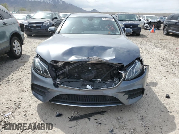2018 Mercedes-Benz E 300 с VIN WDDZF4KB4JA293480, выставлен на аукционе Copart как лот 52153205 с пробегом 60 131 миль миль и Списание • Salvage title. История ставок и продаж доступна на DreamBid. Изображение 5.