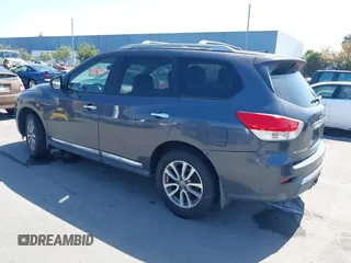 2013 Nissan Pathfinder SL with VIN 5N1AR2MN6DC601487, listed as a IAAI auction lot 42223152 with 229,947 mi miles and . Bid and sale history available at DreamBid. Image 3.