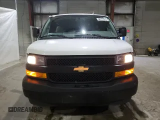2022 Chevrolet Express Passenger LS z VIN 1GAZGNFP7N1272754, wystawiony jako Copart lot #73560924 z przebiegiem 25 492 mil mil oraz Czysty tytuł • Clean title. Historia ofert i sprzedaży dostępna na DreamBid. Obrazek 5.
