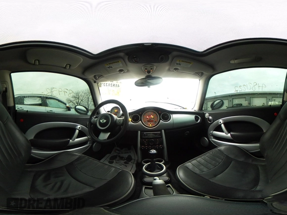 2006 MINI Hardtop z VIN WMWRC33506TK71183, wystawiony jako IAAI lot #41821227 z przebiegiem 87 958 mil mil oraz . Historia ofert i sprzedaży dostępna na DreamBid. Obrazek 18.