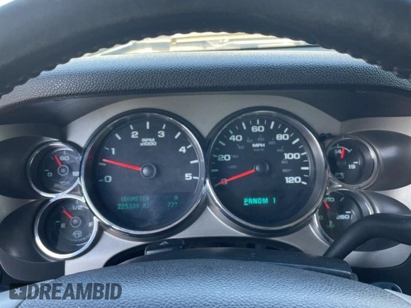 2014 Chevrolet Silverado 3500HD LT with VIN 1GC4K0C8XEF101046, listed as a Copart auction lot 76962694 with 225,339 mi miles and Clean Title. Bid and sale history available at carsss.com. Image 8.