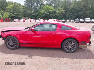 2014 Ford Mustang V6 with VIN 1ZVBP8AMXE5297869, listed as a IAAI auction lot 42452664 with 164,356 mi miles and . Bid and sale history available at DreamBid. Image 15.