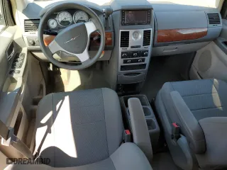 2009 Chrysler Town & Country LX with VIN 2A8HR44E79R633600, listed as a Copart auction lot 49793395 with 73,085 mi miles and Salvage Title. Bid and sale history available at carsss.com. Image 8.