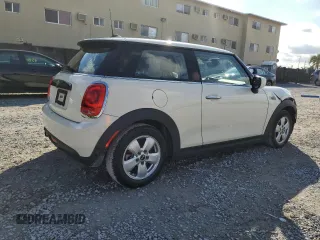 2021 MINI Hardtop Cooper с VIN WMWXR3C08M2N99822, выставлен на аукционе Copart как лот 80380884 с пробегом 21 257 миль миль и Списание • Salvage title. История ставок и продаж доступна на DreamBid. Изображение 3.