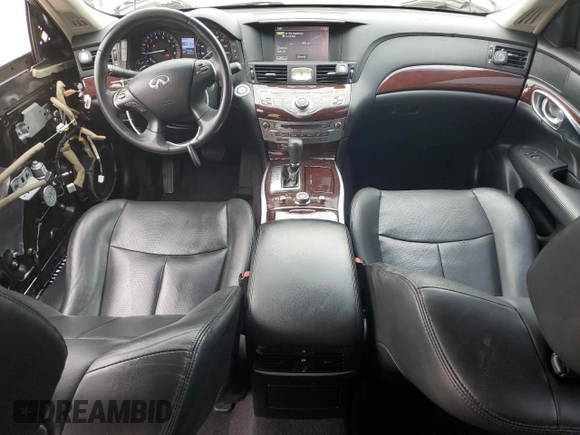 2015 Infiniti Q70 z VIN JN1BY1PR6FM831034, wystawiony jako Copart lot #51889835 z przebiegiem 128 220 mil mil oraz Szkoda całkowita • Salvage title. Historia ofert i sprzedaży dostępna na DreamBid. Obrazek 8.
