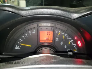 1994 Chevrolet Corvette z VIN 1G1YY32P8R5103280, wystawiony jako Copart lot #83605404 z przebiegiem 116 481 mil mil oraz Czysty tytuł • Clean title. Historia ofert i sprzedaży dostępna na DreamBid. Obrazek 9.