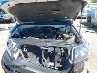 2004 Toyota 4Runner SR5 with VIN JTEBU14R240025253, listed as a IAAI auction lot 42170891 with 238,866 mi miles and . Bid and sale history available at DreamBid. Image 10.