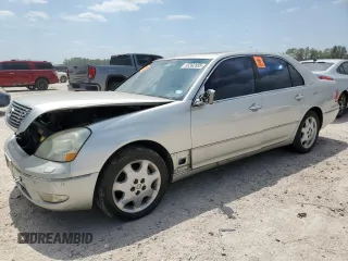2001 Lexus LS 430 with VIN JTHBN30FX10033166, listed as a Copart auction lot 53392695 with 220,680 mi miles and Salvage Title. Bid and sale history available at carsss.com. Image 1.