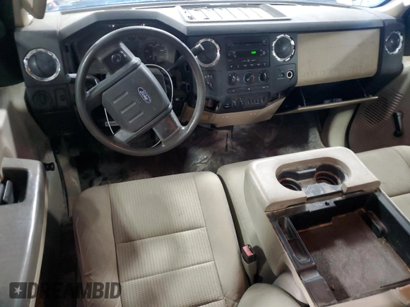 2008 Ford F-250 XL z VIN 1FTSX21R78EC48810, wystawiony jako Copart lot #57683895 z przebiegiem Nie podano mil oraz Szkoda całkowita • Salvage title. Historia ofert i sprzedaży dostępna na DreamBid. Obrazek 8.