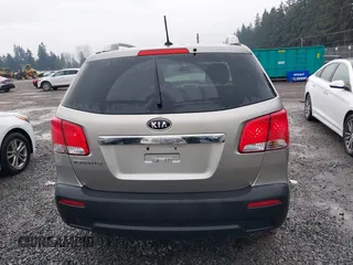 2013 Kia Sorento LX with VIN 5XYKT4A25DG379178, listed as a IAAI auction lot 41080352 with 112,927 mi miles. Bid and sale history available at carsss.com. Image 17.
