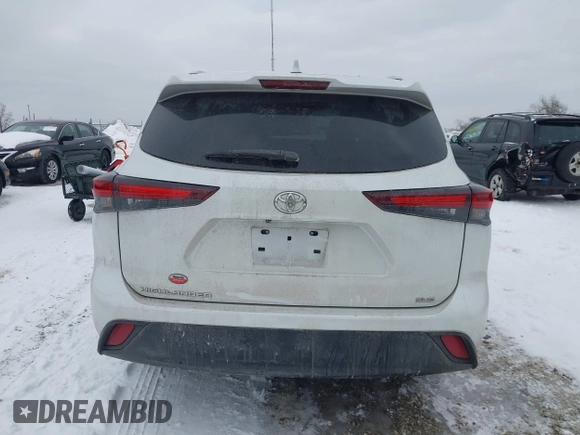 2024 Toyota Highlander LE with VIN 5TDKDRAH8RS537537, listed as a IAAI auction lot 41312425 with 194,008 mi miles and . Bid and sale history available at DreamBid. Image 16.
