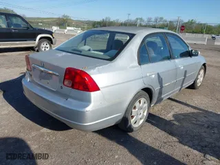 2002 Honda Civic EX with VIN 2HGES26752H548690, listed as a IAAI auction lot 42024682 with 226,881 mi miles. Bid and sale history available at carsss.com. Image 4.