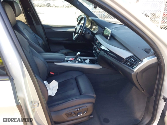2016 BMW X5 xDrive35i with VIN 5UXKR0C58G0S93547, listed as a IAAI auction lot 41792909 with 155,304 mi miles. Bid and sale history available at carsss.com. Image 5.