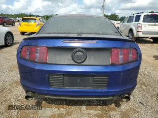 2013 Ford Mustang GT z VIN 1ZVBP8CF6D5235530, wystawiony jako Copart lot #59044465 z przebiegiem 96 242 mil mil oraz Czysty tytuł • Clean title. Historia ofert i sprzedaży dostępna na DreamBid. Obrazek 6.