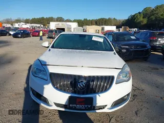 2016 Buick Regal Premium I z VIN 2G4GR5EX8G9162042, wystawiony jako IAAI lot #40840420 z przebiegiem 125 709 mil mil oraz . Historia ofert i sprzedaży dostępna na DreamBid. Obrazek 13.