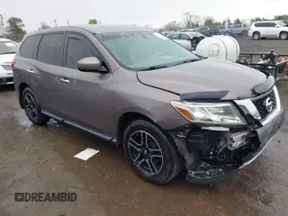 2013 Nissan Pathfinder SV with VIN 5N1AR2MM9DC657723, listed as a IAAI auction lot 41948094 with 129,069 mi miles. Bid and sale history available at carsss.com. Image 1.