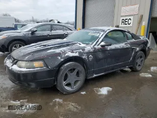 1999 Ford Mustang GT with VIN 1FAFP42X4XF125040, listed as a Copart auction lot 88689045 with 207,662 mi miles and Salvage Title. Bid and sale history available at carsss.com. Image 1.