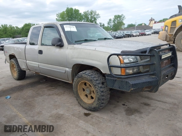 2004 Chevrolet Silverado 1500 Z71 with VIN 1GCEK19T34E275972, listed as a IAAI auction lot 42183270 with 234,677 mi miles and . Bid and sale history available at DreamBid. Image 1.
