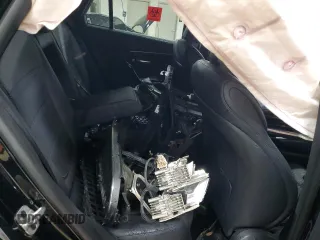 2024 Mercedes-Benz GLC 300 z VIN W1NKM4HB7RF210561, wystawiony jako Copart lot #59871445 z przebiegiem Nie podano mil oraz Szkoda całkowita • Salvage title. Historia ofert i sprzedaży dostępna na DreamBid. Obrazek 11.