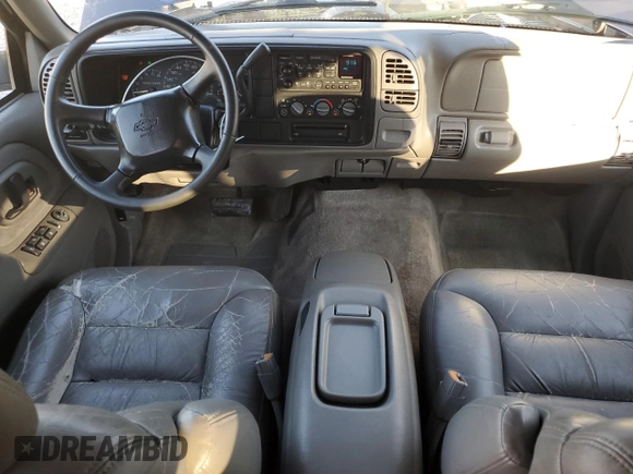 1999 Chevrolet Suburban with VIN 3GNEC16R3XG257322, listed as a Copart auction lot 77601224 with 196,923 mi miles and Salvage Title. Bid and sale history available at carsss.com. Image 8.