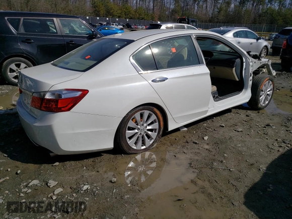 2013 Honda Accord Sdn EX-L with VIN 1HGCR2F84DA209027, listed as a Copart auction lot 48967195 with Not Provided miles and Non Repairable. Bid and sale history available at carsss.com. Image 3.