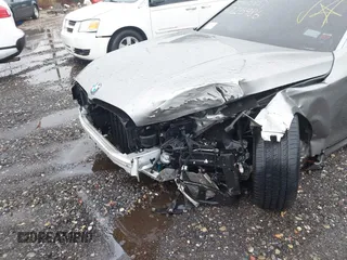 2021 BMW 7 Series 750i xDrive with VIN WBA7U2C09MCF54281, listed as a IAAI auction lot 41725986 with Not provided miles and . Bid and sale history available at DreamBid. Image 6.