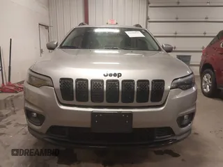 2019 Jeep Cherokee Latitude Plus with VIN 1C4PJMLX2KD427395, listed as a IAAI auction lot 41586532 with 84,033 mi miles and . Bid and sale history available at DreamBid. Image 13.