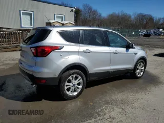 2019 Ford Escape SE with VIN 1FMCU0GD5KUA32704, listed as a Copart auction lot 49691715 with 81,116 mi miles and Salvage Title. Bid and sale history available at carsss.com. Image 3.