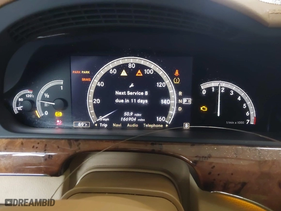 2007 Mercedes-Benz S-Class 5.5L V8 with VIN WDDNG71X07A081212, listed as a IAAI auction lot 41971565 with 166,904 mi miles. Bid and sale history available at carsss.com. Image 7.