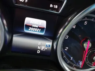 2017 Mercedes-Benz GLE with VIN 4JGDA5HB9HA992609, listed as a IAAI auction lot 41724638 with 205,921 mi miles. Bid and sale history available at carsss.com. Image 15.