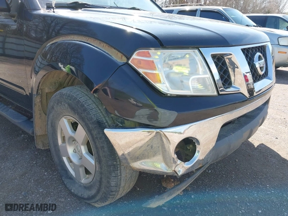 2011 Nissan Frontier PRO-4X with VIN 1N6AD0EV5BC444180, listed as a IAAI auction lot 41943975 with 73,435 mi miles. Bid and sale history available at carsss.com. Image 17.