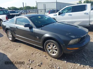 2009 Ford Mustang with VIN 1ZVHT80NX95146018, listed as a IAAI auction lot 42426061 with 132,275 mi miles and . Bid and sale history available at DreamBid. Image 1.
