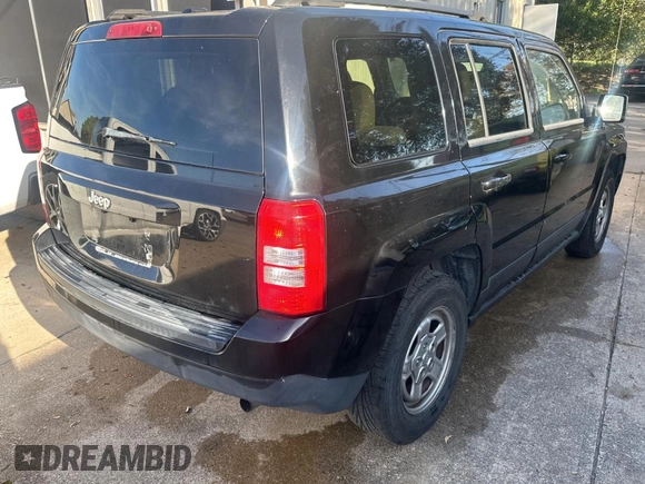 2017 Jeep Patriot Sport with VIN 1C4NJPBA7HD149107, listed as a Copart auction lot 80780614 with 106,402 mi miles and Clean Title. Bid and sale history available at carsss.com. Image 4.