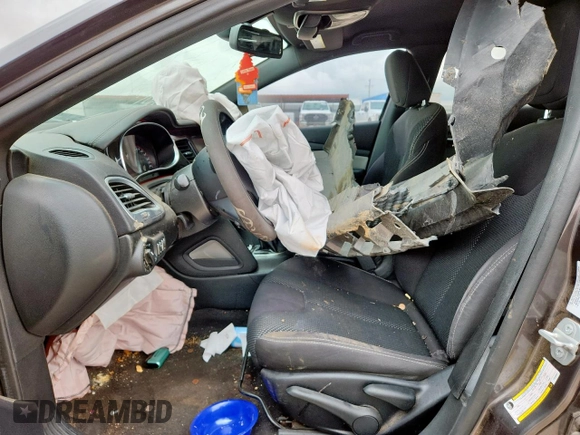 2015 Dodge Dart SXT with VIN 1C3CDFBB0FD253697, listed as a Copart auction lot 63331215 with 43,467 mi miles and Salvage title. Bid and sale history available at DreamBid. Image 7.