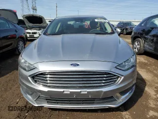 2020 Ford Fusion SE with VIN 3FA6P0HDXLR172625, listed as a Copart auction lot 48404835 with 144,308 mi miles and Clean Title. Bid and sale history available at DreamBid. Image 5.