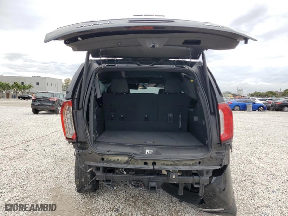 2022 GMC Yukon XL SLT with VIN 1GKS2GKD4NR236685, listed as a Copart auction lot 46396965 with 70,093 mi miles and Non Repairable. Bid and sale history available at carsss.com. Image 6.