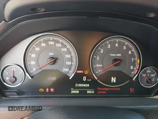 2015 BMW M4 with VIN WBS3R9C50FK331844, listed as a Copart auction lot 45902494 with 29,938 mi miles. Bid and sale history available at carsss.com. Image 9.