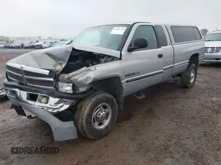 2000 Dodge Ram 2500 with VIN 1B7KF23W0YJ126951, listed as a IAAI auction lot 41802970 with 179,644 mi miles. Bid and sale history available at carsss.com. Image 17.