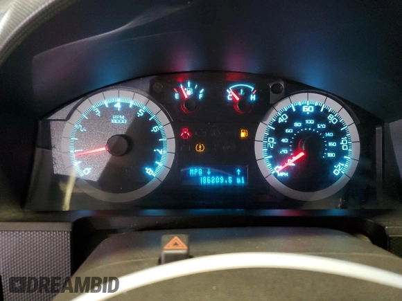 2010 Ford Escape Limited z VIN 1FMCU9EG2AKC38770, wystawiony jako Copart lot #55638905 z przebiegiem 186 209 mil mil oraz Czysty tytuł • Clean title. Historia ofert i sprzedaży dostępna na DreamBid. Obrazek 9.